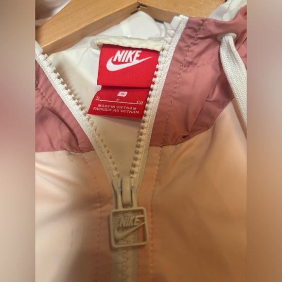 NIKE Womens Pink Windrunner Jacket - Picture 5 of 7